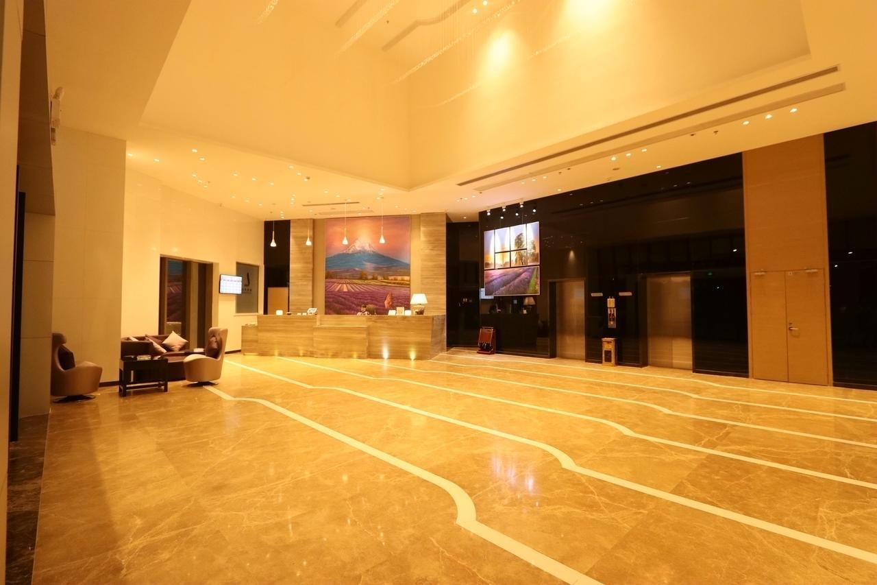 Lavande Hotel Foshan Yiwu Commodities City Exterior photo